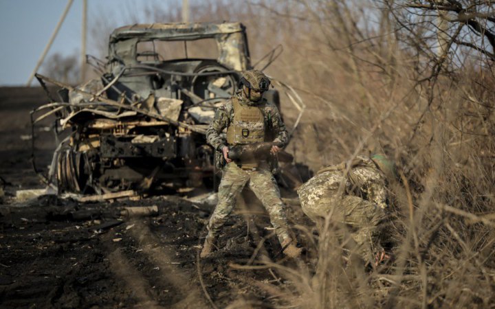 Часів Яр перебуває під повним вогневим контролем Сил оборони, запевняють військові