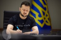 Зеленський відзначив держнагородами українських дипломатів, зокрема Стефанішину, Омельченка і Маркарову