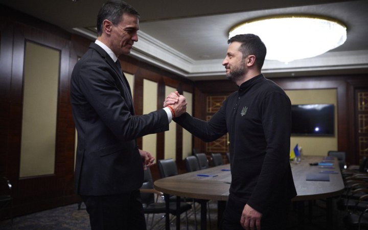 Зеленський поговорив з іспанським прем’єром: головне, щоб Росія не навʼязала нереалістичних умов