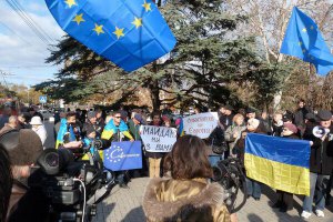 Севастопольцы вышли на Евромайдан, несмотря на судебный запрет
