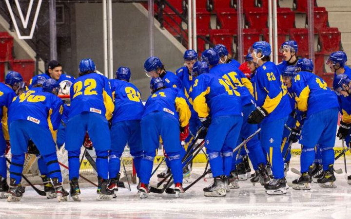 Молодіжна збірна України з хокею стартувала з перемоги на чемпіонаті світу