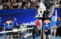 Медведєв з грубощами накинувся на арбітра під час півфінального матчу Australian Open