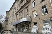 Росіяни вночі обстріляли лікарню в Херсоні