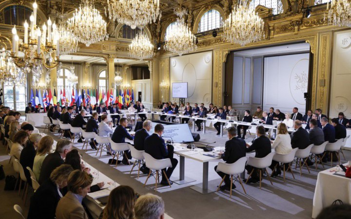 ЗМІ: Паризьку зустріч США, України та країн Європи щодо мирного плану скасовано