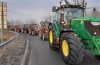 Угорські фермери вийшли на протест біля КПП "Захонь" на кордоні з Україною