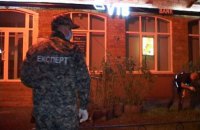 В Киеве неизвестные бросили взрывчатку под ВТБ банк