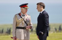 Макрон поїхав із офіційним триденним візитом у Велику Британію