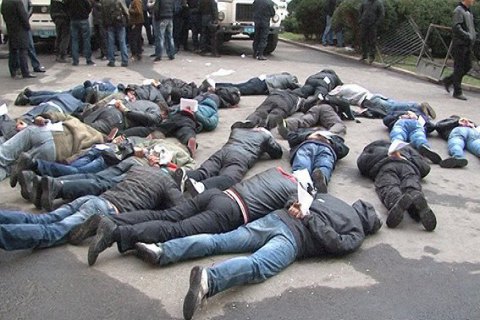 Четверо участников штурма Харьковской ОГА получили условные сроки (обновлено)