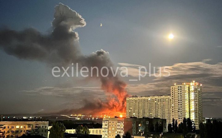 Bloomberg: Саратовський нафтопереробний завод припинив приймання нафти після атаки дронів