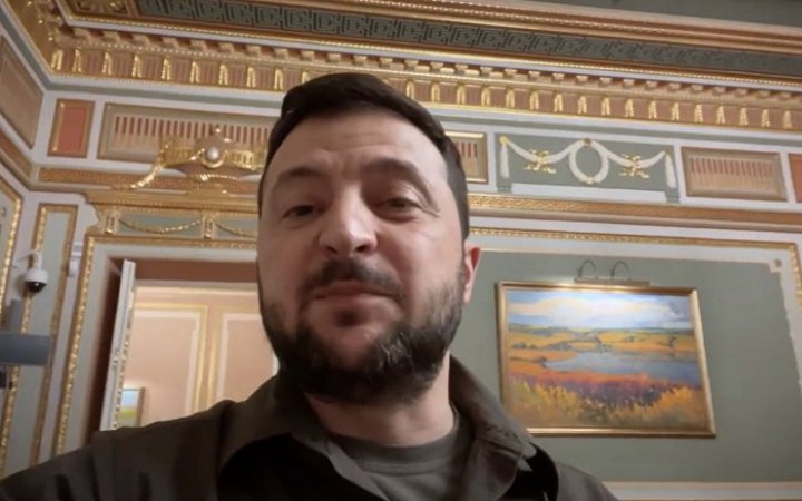 Зеленський підтримав петицію про візовий режим з рф