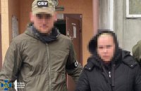 У Києві продавчиню магазину підозрюють у корегування атак на ОПК та ТЕЦ столиці