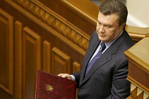 Янукович по почерку упорный, Ющенко - борец