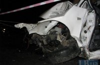 В Киеве спасатели вырезали зажатого в результате ДТП водителя