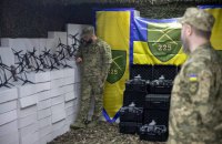 Бійці 225 окремого штурмового полку отримали 3100 БПЛА різного типу від громади Києва  