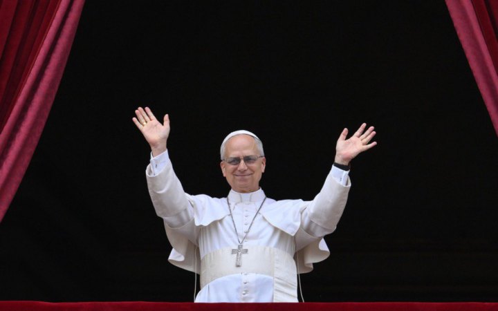 AP: Папа Римський Лев XIV у першому недільному зверненні закликав до миру в Україні