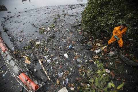 Экологи заявили о критическом загрязнении водоемов в Рио-де-Жанейро