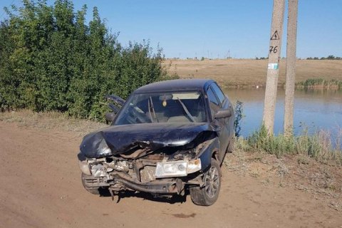 На Харківщині неповнолітній викрав автомобіль і влетів на ньому у стовп