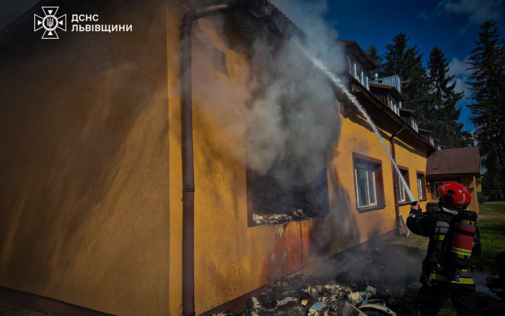 На Львівщині горів геріатричний пансіонат 