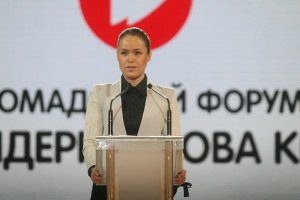 Королевську фінансує Ахметов?