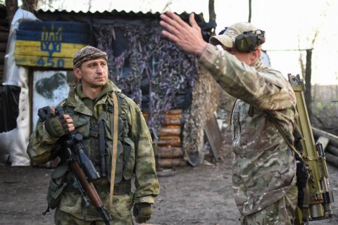 Число обстрелов на Донбассе увеличилось до 25