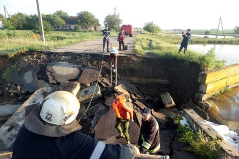 Спасатели ГосЧС помогли сельским школьникам попасть на внешнее оценивание