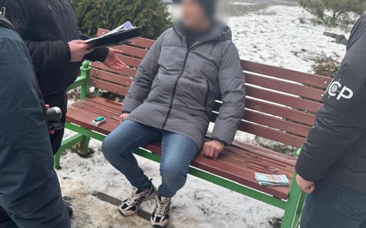 Поліцейські затримали начальника автослужби військової частини за підозрою у вимаганні хабарів 