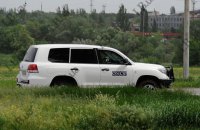 У Донецьку спалили чотири бронеавтомобілі ОБСЄ