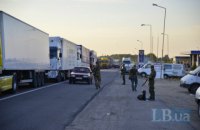 На въезде в оккупированный Крым стоят 126 фур, - МВД