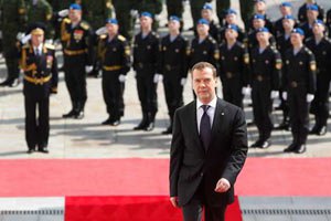 Медведєв: я радий, що сьогодні президентом стане Путін