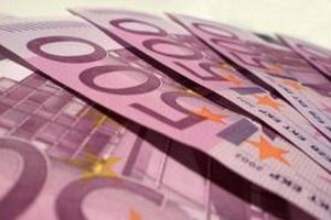 Каждый третий француз хочет вернуть национальную валюту