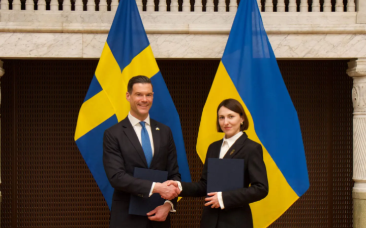 Україна та Швеція підписали декларацію про відкриття Центру єдності для українців у Стокгольмі