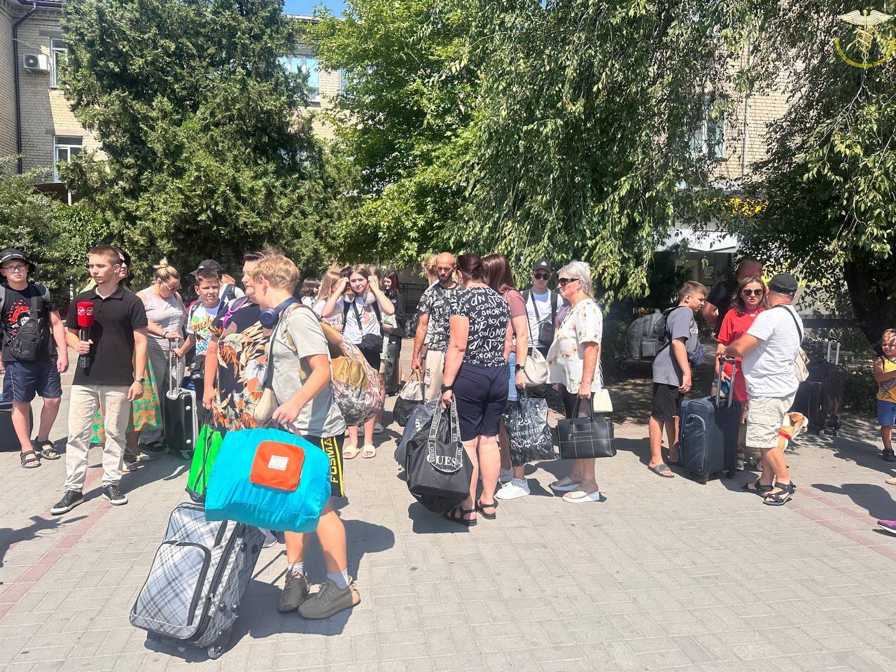 Група дітей з окупованої Запорізької області була вивезена на ‘перевиховання’ в Білорусь. 28 підлітків, батьки яких стали
членами окупаційного профсоюзу працівників охорони здоров’я, були вивезені у санаторій ‘Случь’, Мінська область 5 серпня 2024 р.