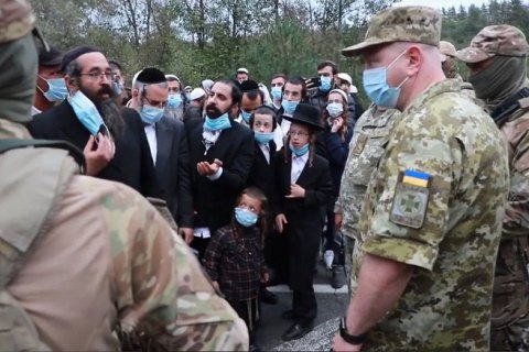 Несколько сотен хасидов пытаются попасть в Украину из Беларуси, на линиях границы ожидают прибытия еще 4000 (обновлено)