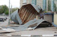 ​В Луганске ураган нанес ущерб на 5 млн гривен