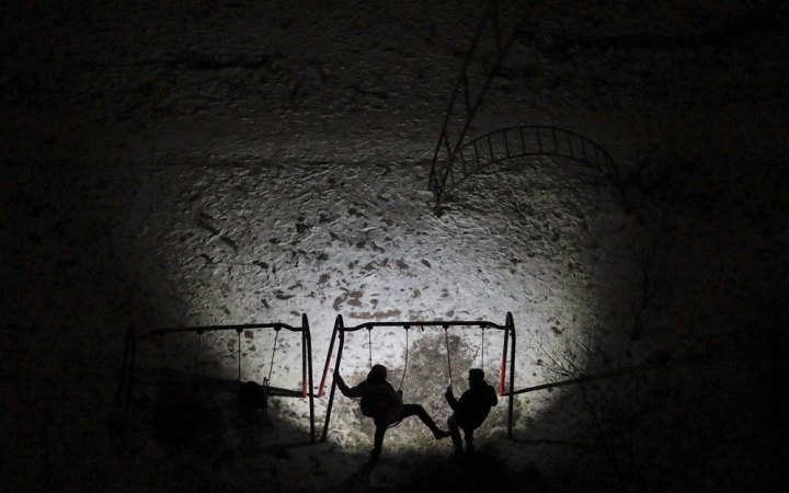 Росіяни атакували Чугуїв дронами, знеструмлено майже все місто