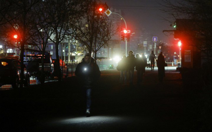 У Києві обмежать використання електроенергії на зовнішнє освітлення