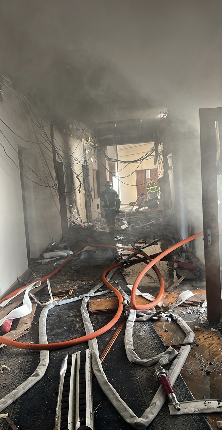 Пошкодження будівлі кабінету міністрів 