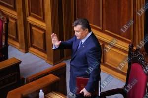 Янукович пришел на вечернее заседание Рады