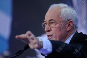 Азаров: Україна втратила туристів через бойкот Євро