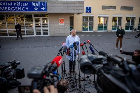 Президента Чехії Земана виписали з реанімації