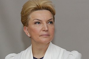 Богатырева посетила в больнице пострадавших в ДТП под Черниговом россиян