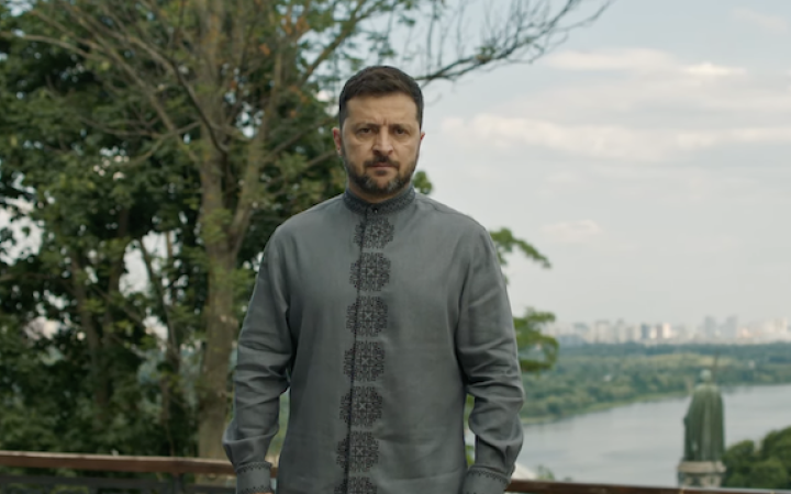 Зеленський – у День державності: "Часто чуємо від партнерів: «Як вашим людям це вдається?». Не хочемо, аби тут була Росія" 