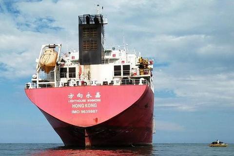 Південна Корея затримала гонконгівський танкер, який постачав нафту КНДР