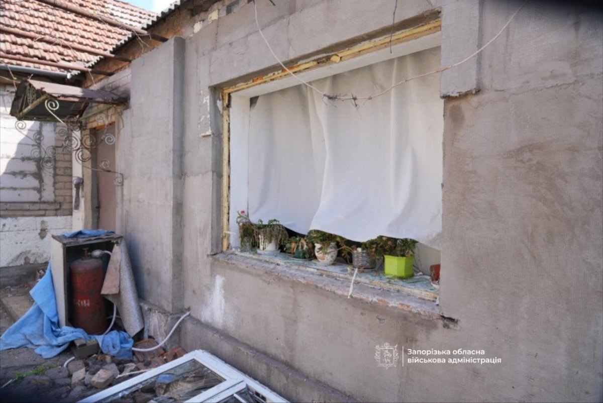 Наслідки російської атаки у Запоріжжі