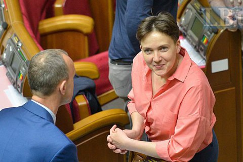 Савченко проголосовала за отмену закона о реинтеграции Донбасса