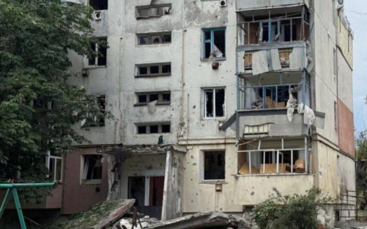 Окупанти вдарили по багатоповерхівці у Гуляйполі на Запоріжжі