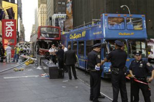 У Нью-Йорку зіткнулися два автобуси: 15 постраждалих