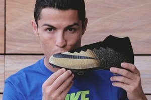 Nike заборонив Роналду випускати взуття