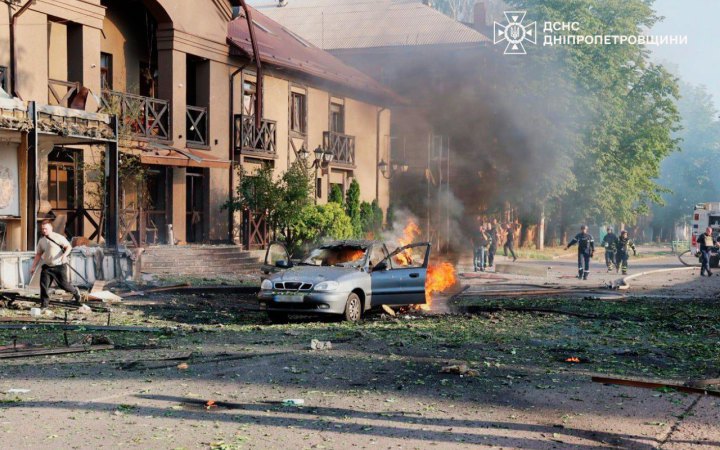 Окупанти завдали повторного удару по Кривому Рогу: є поранені, пошкодження інфраструктури (оновлено)