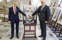У сенаті Польщі відкрили виставку, присвячену війні в Україні